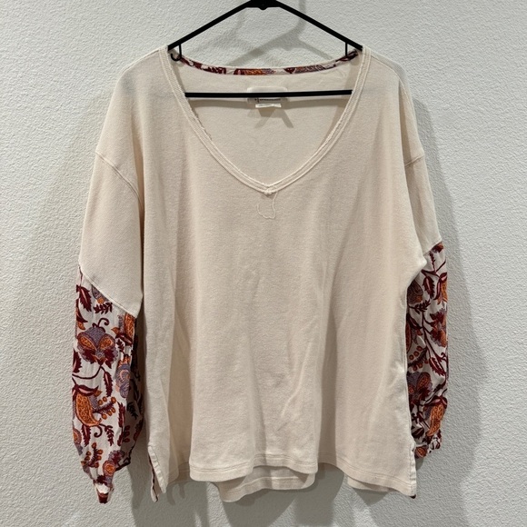 Anthropologie Annette Waffle Thermal Knit
Contrast Sleeve Top in Ivory Small - Picture 4 of 16